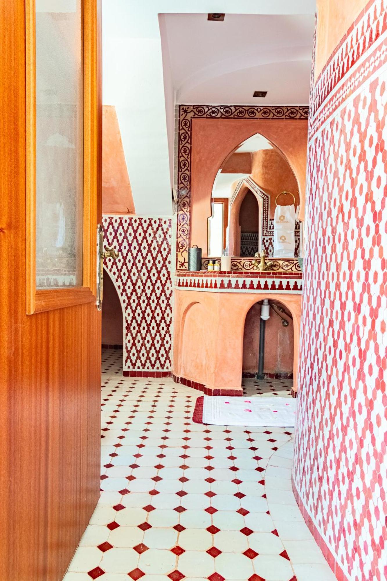 Palais Les Sources De L'Atlas & Spa El Harkat Exterior photo